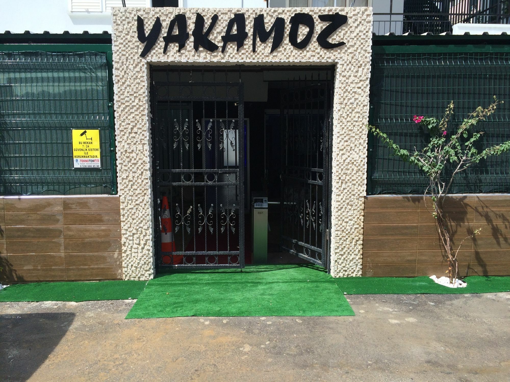 Yakamoz Pansiyon อันตัลยา ภายนอก รูปภาพ